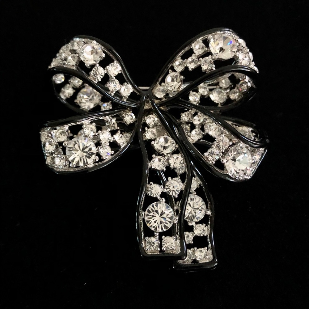 Vintage Signed KJL Kenneth Jay Lane Swarovski Crystal Ribbon Bow Brooch Pin